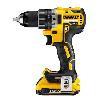 Аккумуляторная дрель-шуруповерт DeWalt DCD791D2, питание от аккумуляторов 18 В, 70 Нм, мощная.