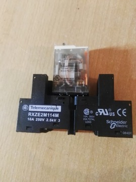 Podstawka + przekaźnik Telemecanique RXM4AB2B 24DC