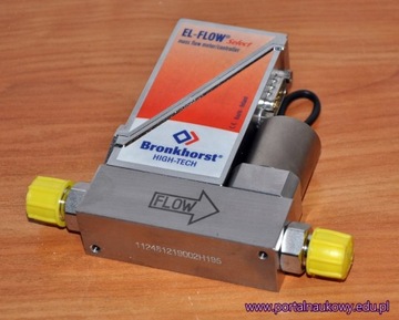 Masowy kontroler przepływu F-201CV-10K-PGD-88-K