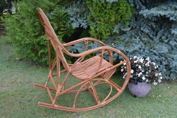 ПЛЕТЕНОЕ КРЕСЛО-КАЧАЛКА 'KING II' WICKER ROCKER