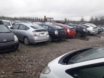 Корпус впускного воздушного фильтра Тойота Приус II