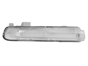 LAMPA PRAWA P VOLVO V40 12-19