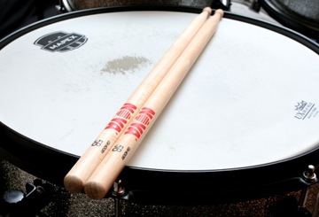 Барабанные палочки Vic Firth Nova 5B Nylon Red Red