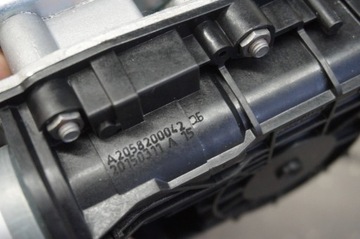 MECHANIZMUS MOTOR OTEVÍRÁNÍ KRYT MERCEDES W205