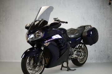 ТУРИСТИЧЕСКОЕ ВЕТРОВОЕ СТЕКЛО KAWASAKI GTR 1400 15-
