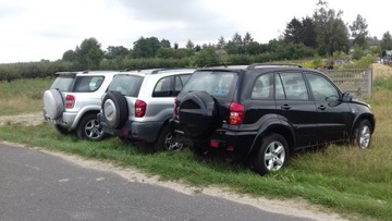 Toyota Rav4 II дверь левая ЗАДНЯЯ левая задняя