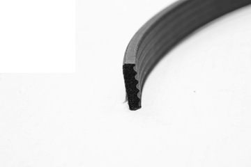 USZCZELKA z KLEJEM do OKIEN DRZWI SAMOPRZYLEPNA