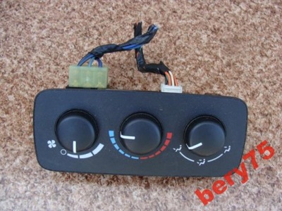 Jeep commander 06r панель керування задня фото №1