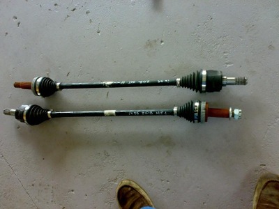 Kia sportage iii 11-15 2.0 benz. привідний вал задня задня фото №1