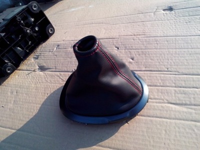 Чохол рамка nissan juke nismo оригінал фото №1