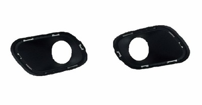 Рамка решітка протитуманної фари права jeep cherokee kl 14- фото №1