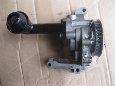 Насос оливи audi a3 8p0 1.6 tdi фото №1