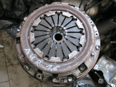 CLUTCH SET TOYOTA AURIS 1,6 VVTI DUAL 2008 YEAR - milautoparts-fr.ukrlive.com