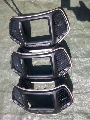 Jeep cherokee рамка велика navi панель 2014- фото №1