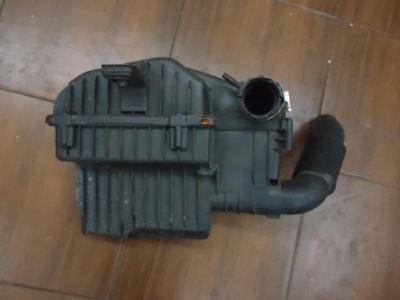 Корпус фільтра повітря citroen c3 ds3 1.2b фото №1