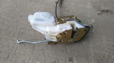 Mitsubishi space runner 99-02 замок правий передній фото №1