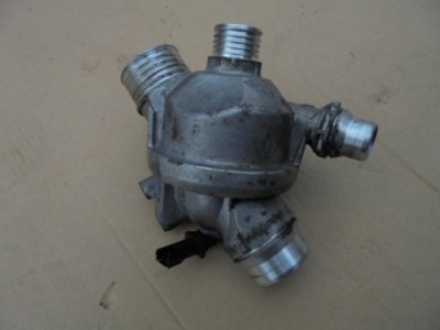 Термостат bmw e90 e91 e92 e93 323i 325i 325i 328i 330i фото №1