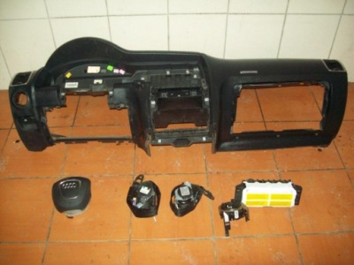 Панель  приборная панель подушка безопасности air bag audi q7 фото №1