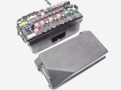 Ssangyong kyron actyon 2.0xdi коробка запобіжників фото №1