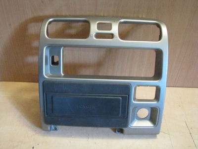 Рамка toyota hilux фото №1