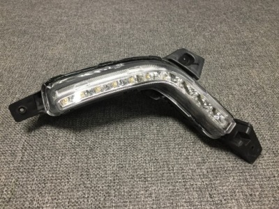 Hyundai i10 drl правий led рух денна 92202-b901 фото №1