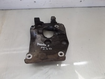 Mazda ii 2 1,4d основа кронштейн компресора фото №1