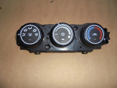 PANEL NAWIEWU KLIMATYZACJI MITSUBISHI LANCER VIII