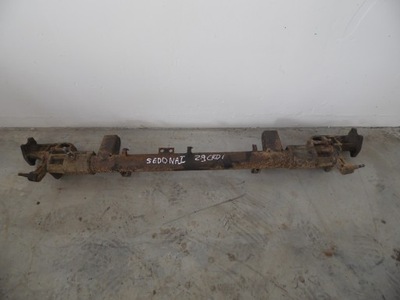 Балка подвеска oś задняя kia sedona i carnival 99- фото №1