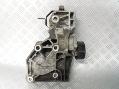 Крепеж кронштейн генератора insignia 2.0 cdti 55562863 фото №1