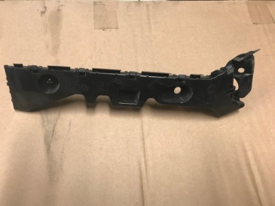 Mazda 3 13-18 напрямна кронштейн бампер задня rh фото №1