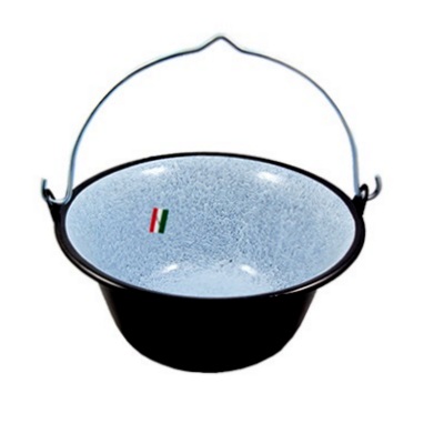 Казан подвесной. Котёл чугунный 100л. Большой котелок. Чугунный котелок. Чугунный котел демидовъ 42.