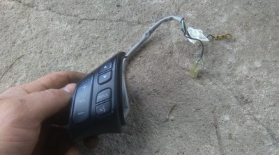 Mazda 5 05-10 перемикач радіо фото №1