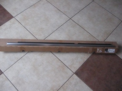 Mercedes w166 молдинг хром ліва a1667350365 фото №1