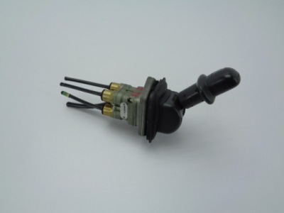 Volvo fl 7 клапан тормоза ручного 20718054 9617321370 фото №1