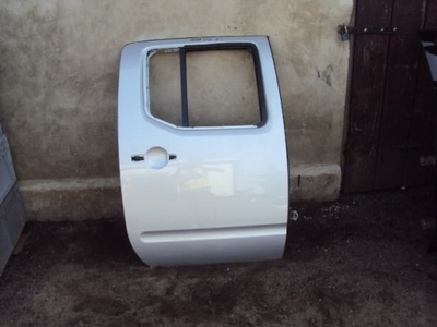 Дверь правый задняя nissan navara d40 фото №1