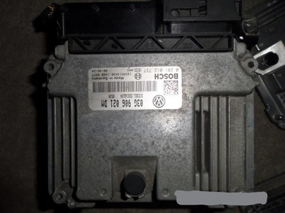 Блок керування бортовий комп'ютер 03g906021dm фото №1