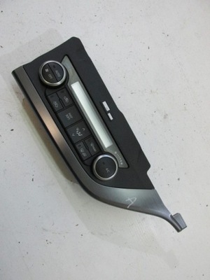 Панель керування toyota auris ii фото №1