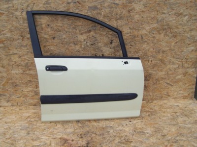 Дверь правый перед honda jazz ii 02-08 bez ржавчина фото №1