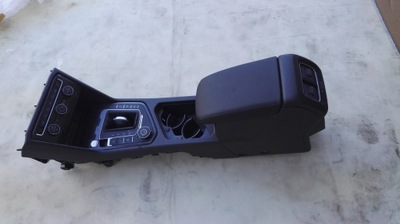 Vw tiguan 2 5na 2016 r подлокотник фото №1