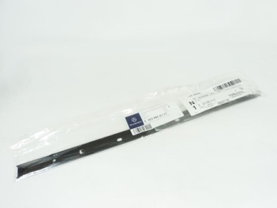 Направляющая бампера левая задний mercedes w203 a2038854121 фото №1