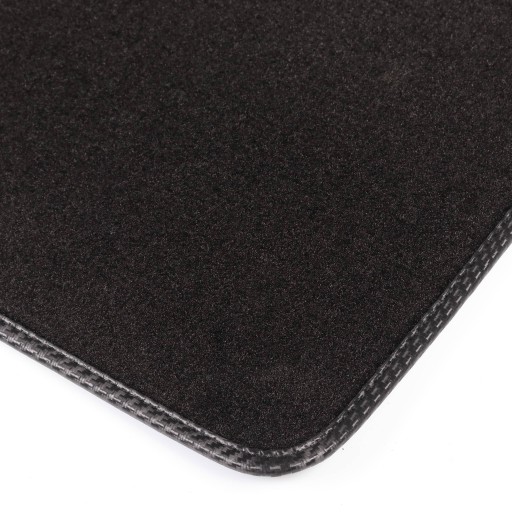 Fiat Panda III 2012- DYWANIKI CARBON CARMAT