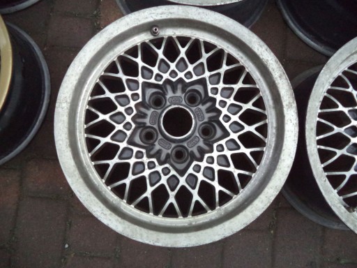 Легкосплавные диски Mercedes W201 W124 15