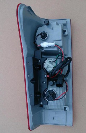 НОВЫЙ ПРАВЫЙ ЗАДНИЙ ФОНАР ISUZU DMAX D-MAX LED ДИОДЫ