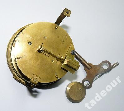 ФИГУРНЫЕ МРАМОРНЫЕ КАМИННЫЕ ЧАСЫ