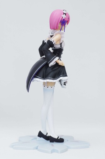 FIGURKA Anime Re Zero Ram Curtsey Premium SEGA Rem