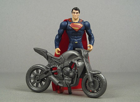 МОБИЛЬНАЯ ФИГУРА MATTEL SUPERMAN РАЗДЕЛЕННЫЙ ЦИКЛ