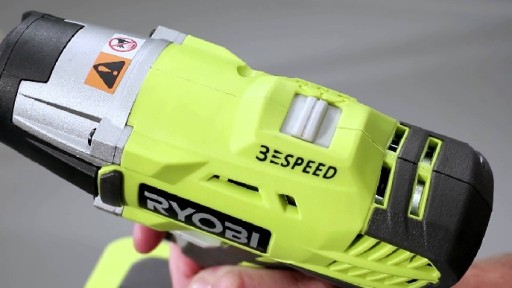 RYOBI Аккумуляторный ударный гайковерт R18IW3-0 400 Нм