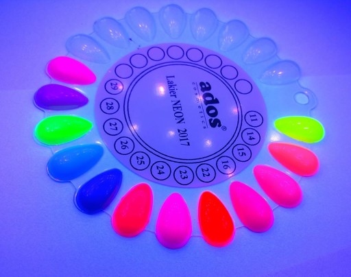 Lakier do paznokci świecący w UV No.13 NEON FLUO ADOS