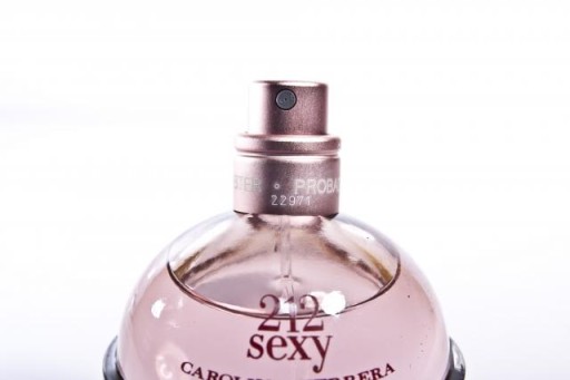 CAROLINA HERRERA VALCON 212 SEXY 100 EDP ДУХИ