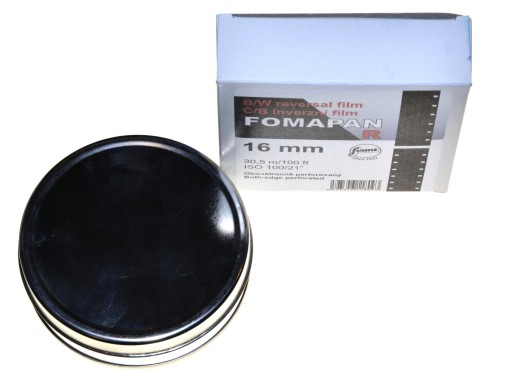 Стандартная пленочная двусторонняя камера Fomapan R100 16 мм.